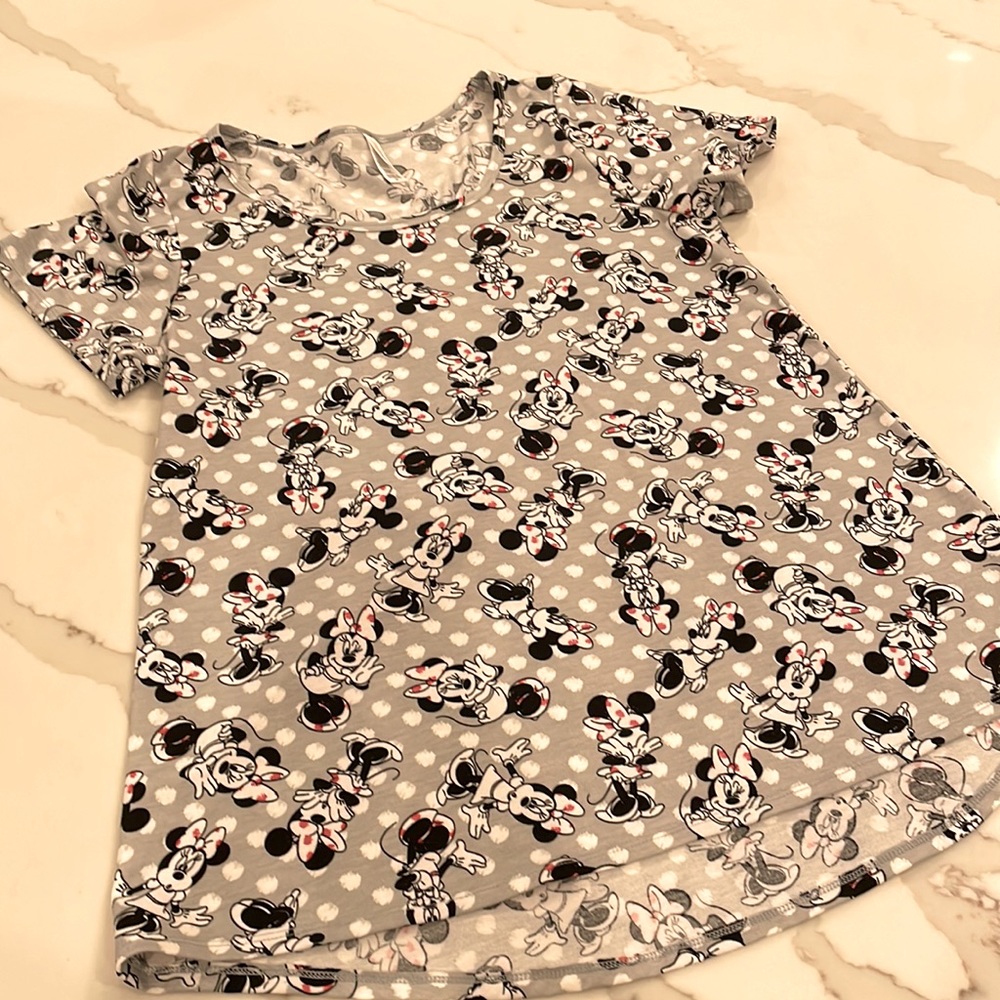 LuLaRoe Disney Tee (M)